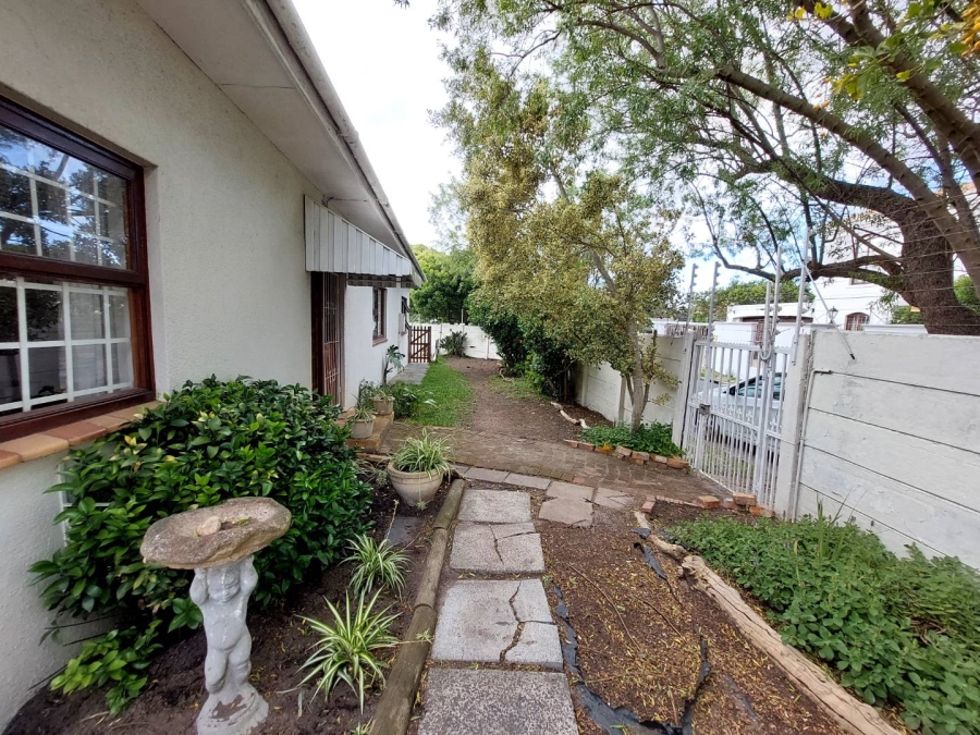 To Let 3 Bedroom Property for Rent in Claremont Western Cape